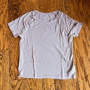 Women’s American Eagle Soft & Sexy Mauve TShirt